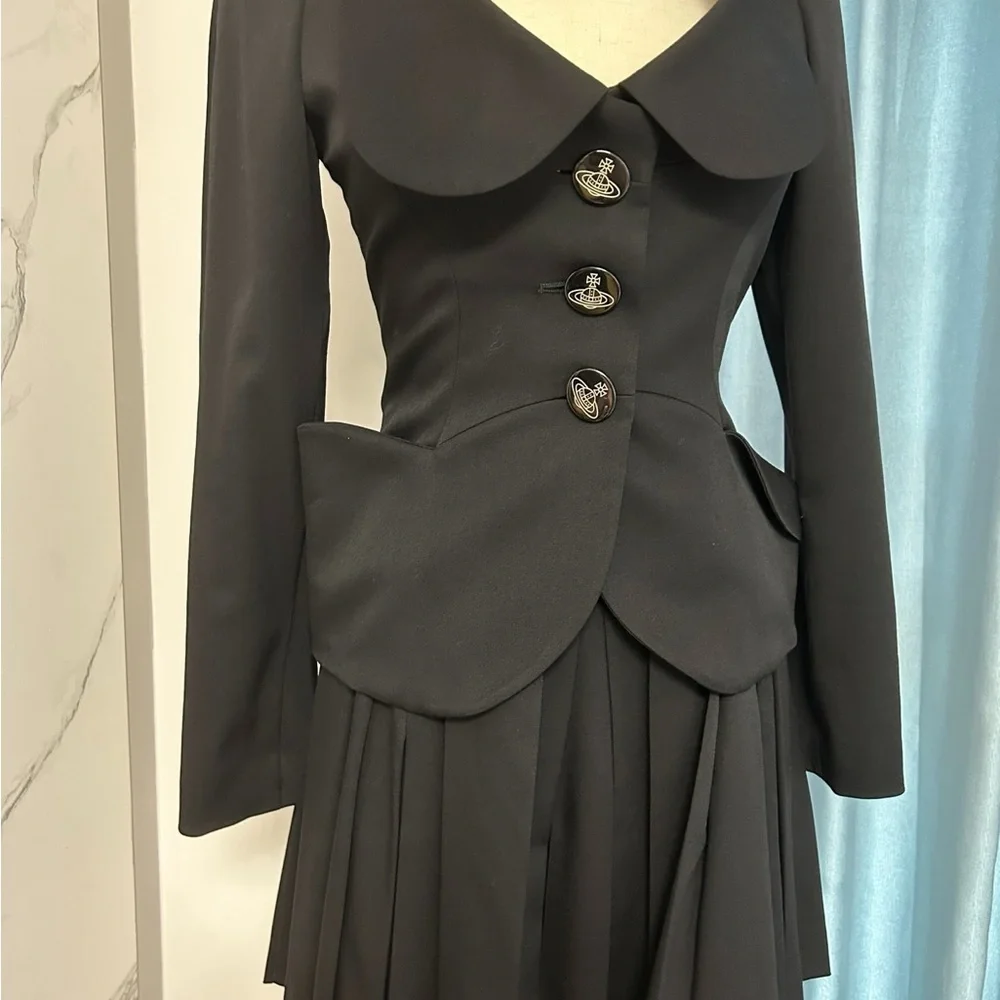 Vivienne Westwood red label suit - Picture 2 of 2